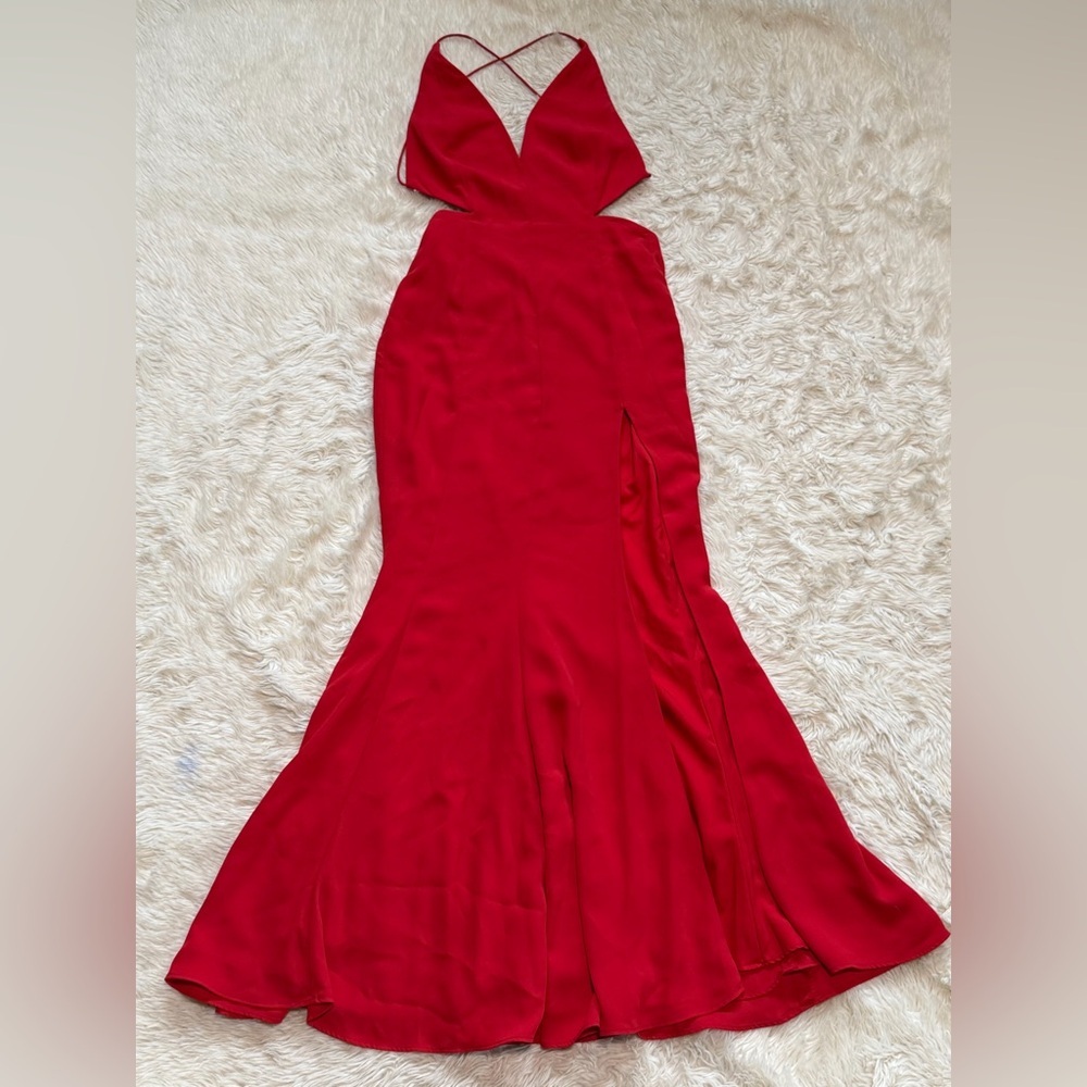 Fame & Partners Nikita Gown in Red - Size 2 - Picture 1 of 8